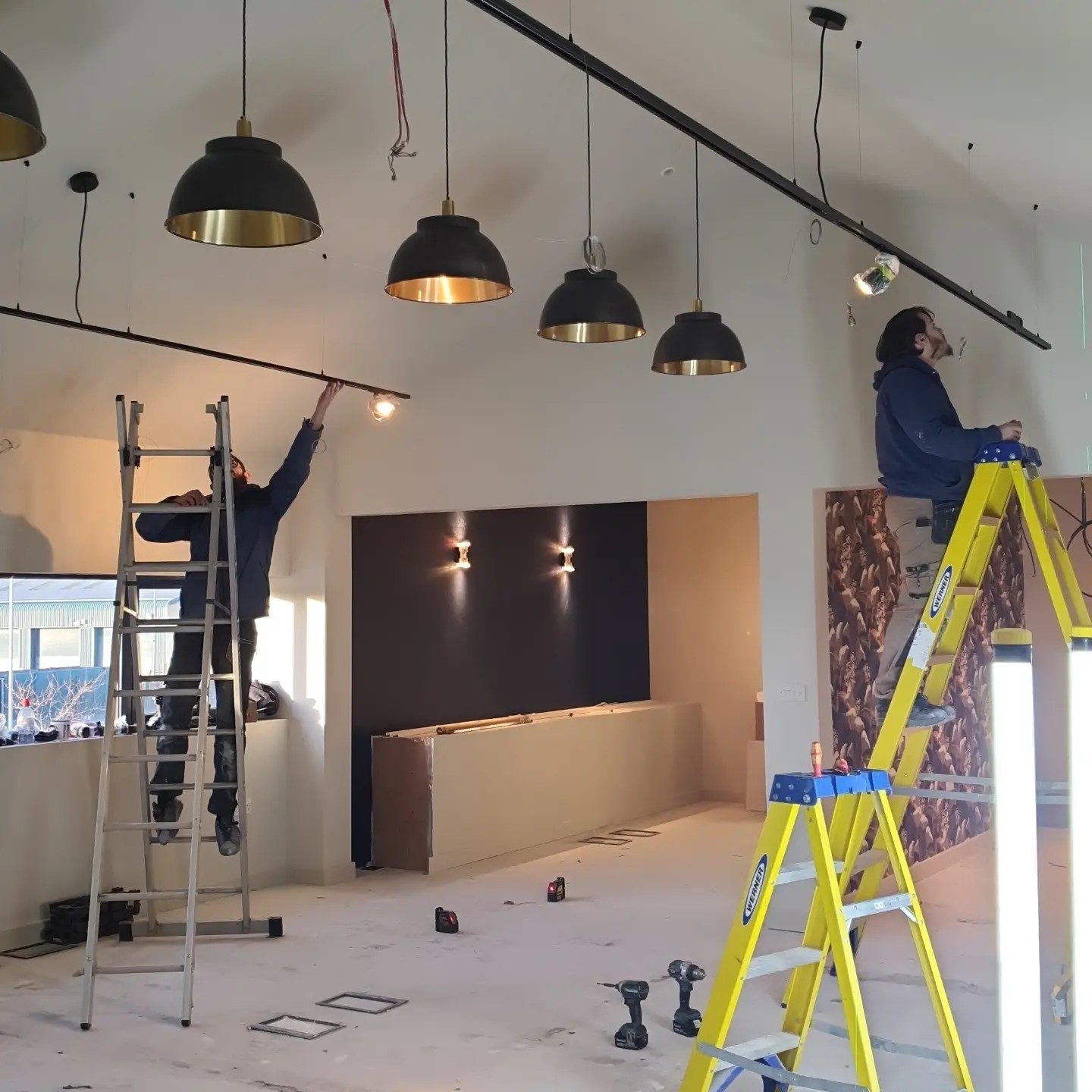 Electricians for business - Commercial electricians Occie lighting